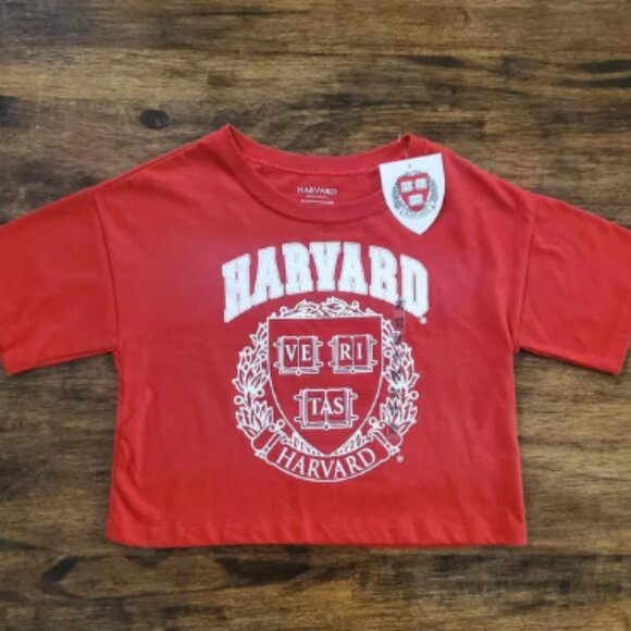 Harvard University Tops - NWT Harvard University Crimson‎ Law School Women's Cropped Red Shirt, Size 10/12